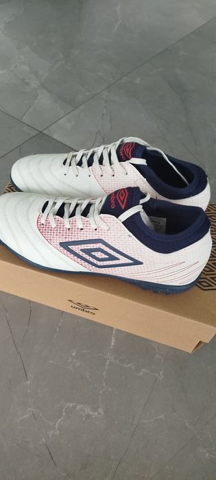 Halówki męskie młodzieżowe Umbro 41 białe