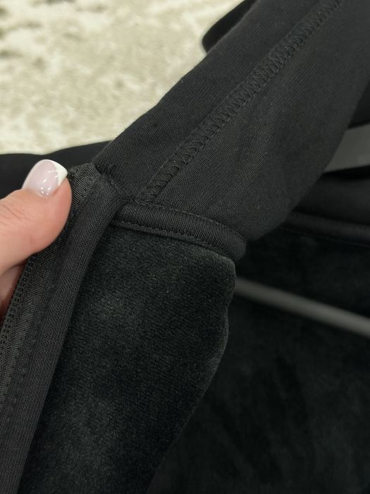 Зіпка на хутрі Chrome Hearts.