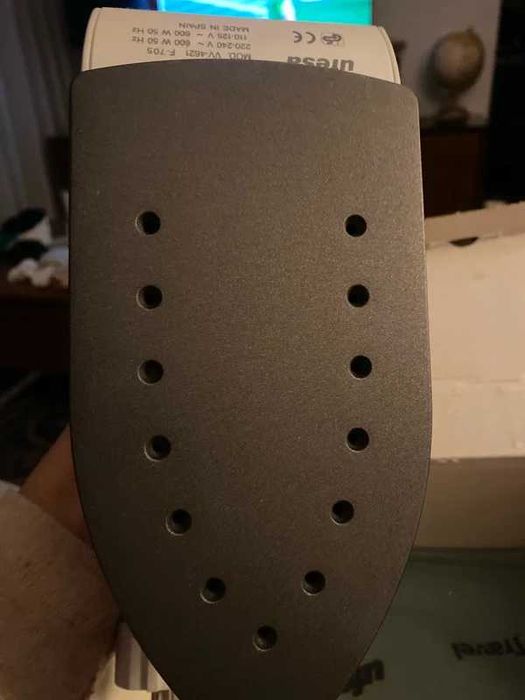 Ferro engomar a vapor para viagem férias. Nunca usado.