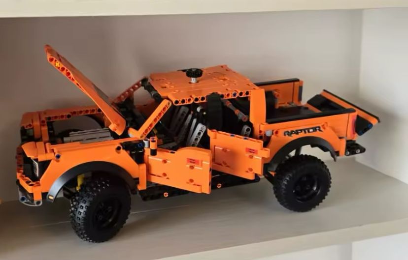 Сумісний конструктор з 42126 Technic Ford F-150 Raptor (1379шт)