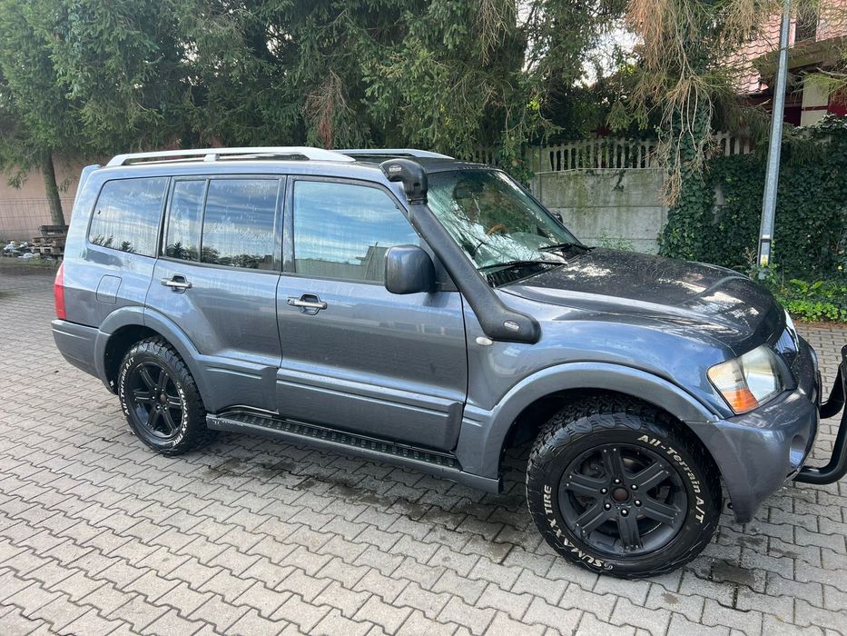 mitsubishi pajero 2004