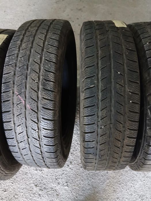 6 Pneus 195/75R16 C Continental
