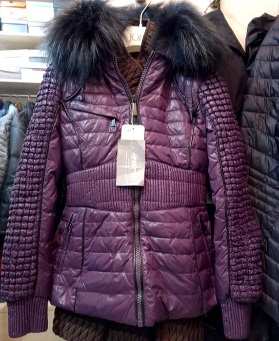 Куртка  зимняя с натуральным мехом