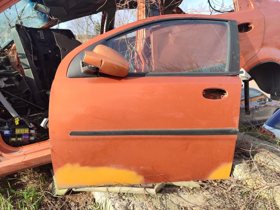 Двері водійські Авео