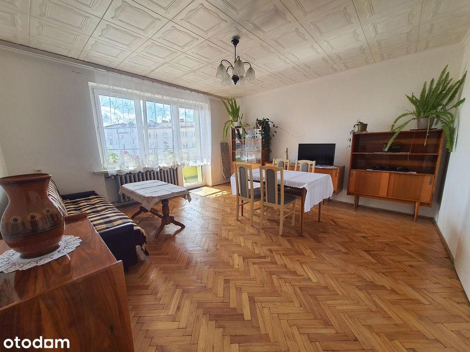 54 m, 2 duże pokoje, piwnica, balkon, niski czynsz, bez pośredników