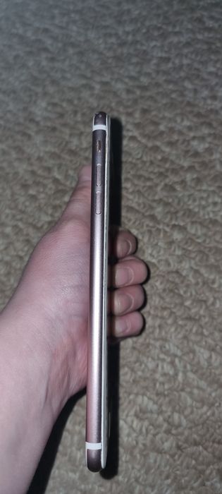 Iphone  7  plus 128gb не робочий на запчастини