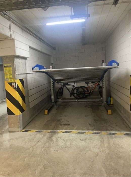 Platforma garazowa , parkingowa na dwa samochody