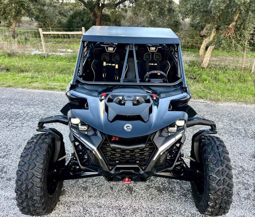 Can-Am Maverick R 2025