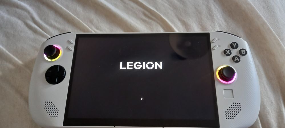 Lenovo  legion go s