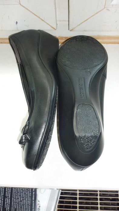 Footglove- skórzane czółenka  r; 40,5 szersze