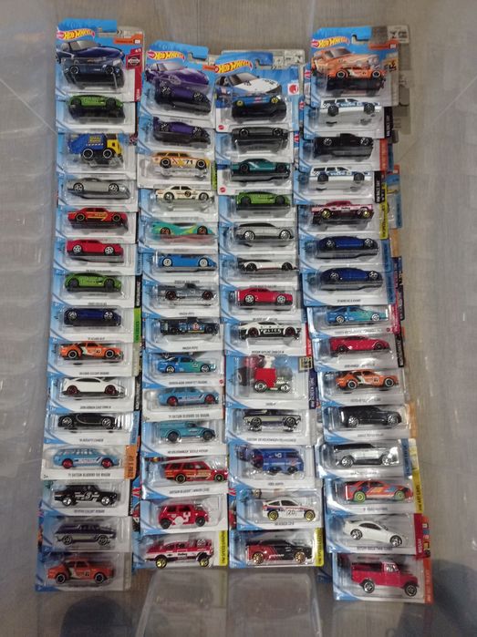 Carrinhos hot wheels