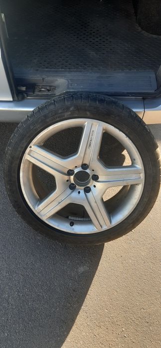 Продам диски мерседесAMG