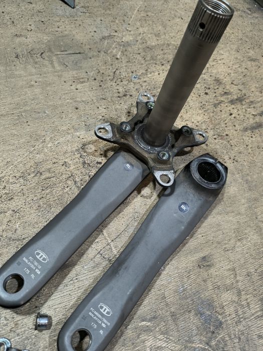 Шатуни Shimano Deore