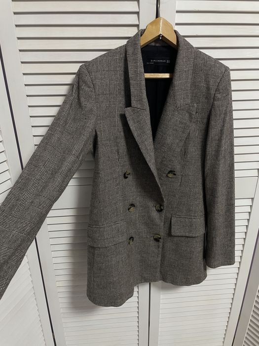 Піджак від Zara коричневий