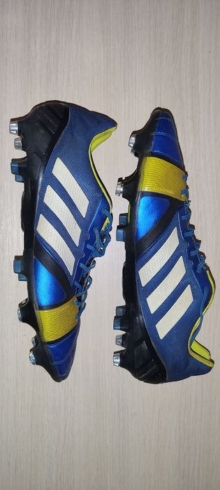 Продам бутси Adisas