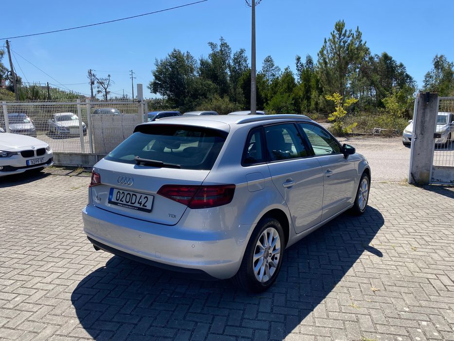 AUDI A3 1.6 TDI  162 mil kms - NACIONAL