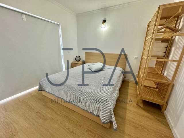 AF-T2-15 Com parqueamento e piscina Monte Gordo