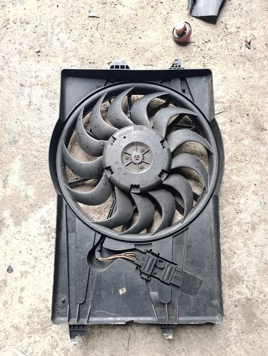 Вентилятор охлаждения Ford Mondeo Mk3 Дизель В сборе. Оригинал