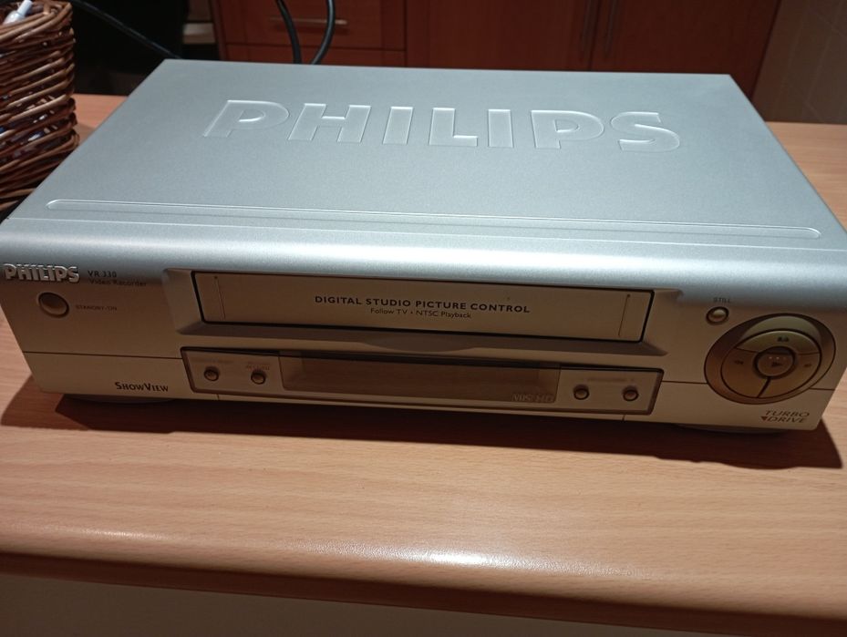 Leitor de VHS  Philips  VR 330