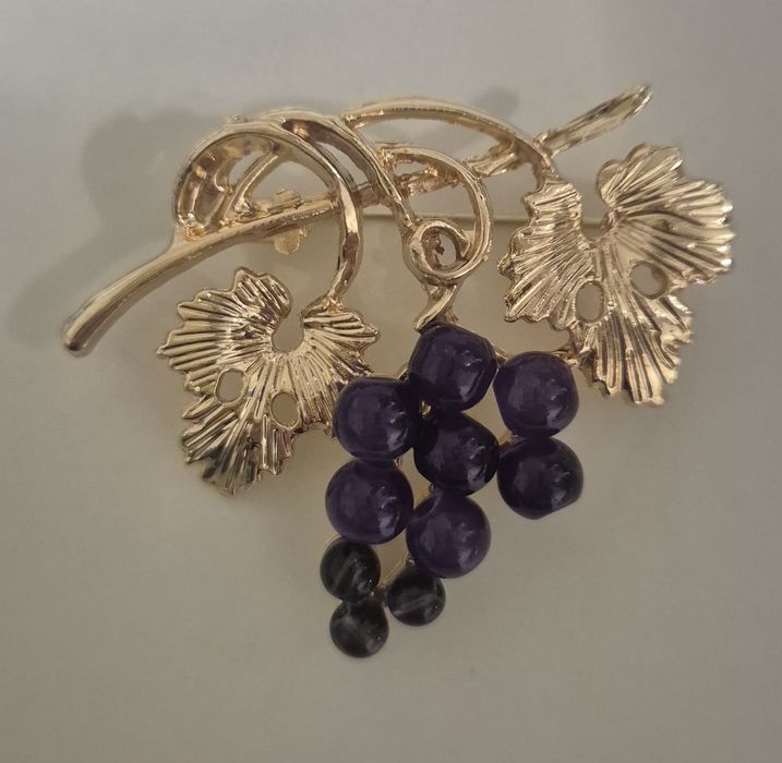 Śliczna broszka przypinka vintage pin brooch