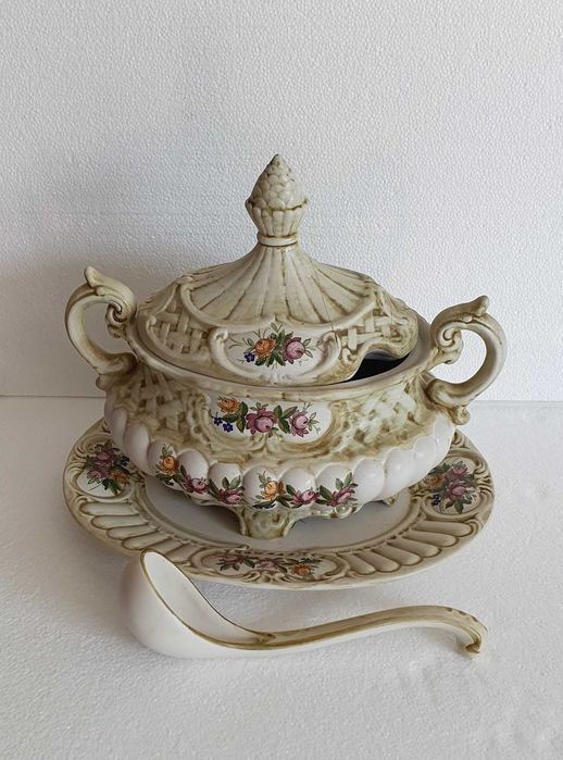 Soberba Terrina em cerâmica antiga - Anos 60/70