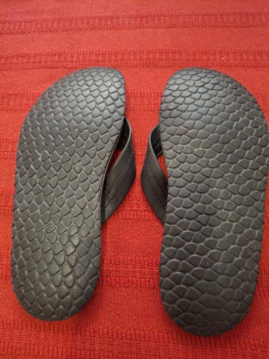 Chinelos (novos) - LIGHTNING BOLT - pretos, pele, tamanho 40/41