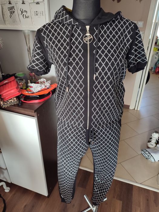Dres letni cyrkonie