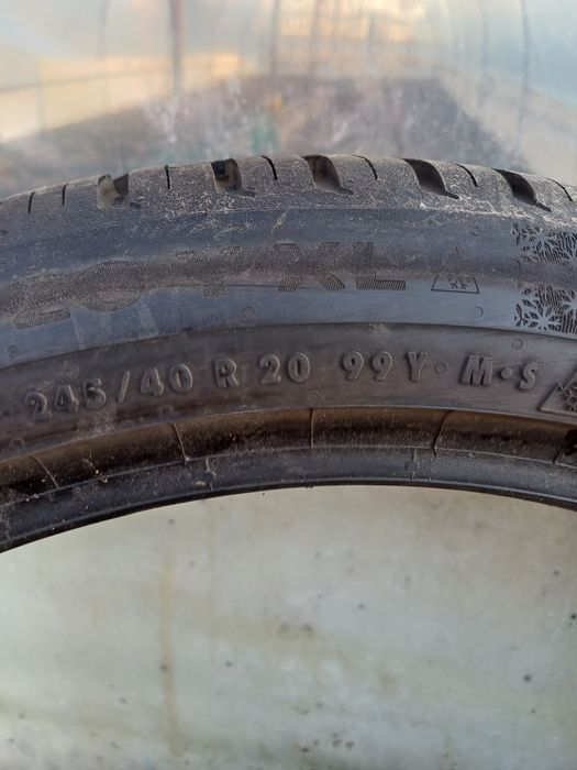 Sprzedam oponę 235  45 20