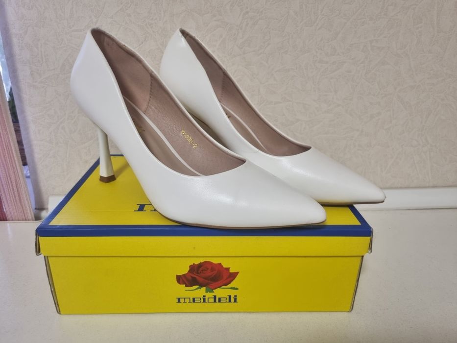 Жіноче взуття на середню повноту ніжки