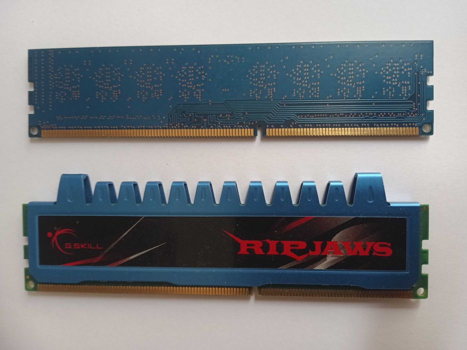 Модуль памяти DDR3 4GB (2+2)