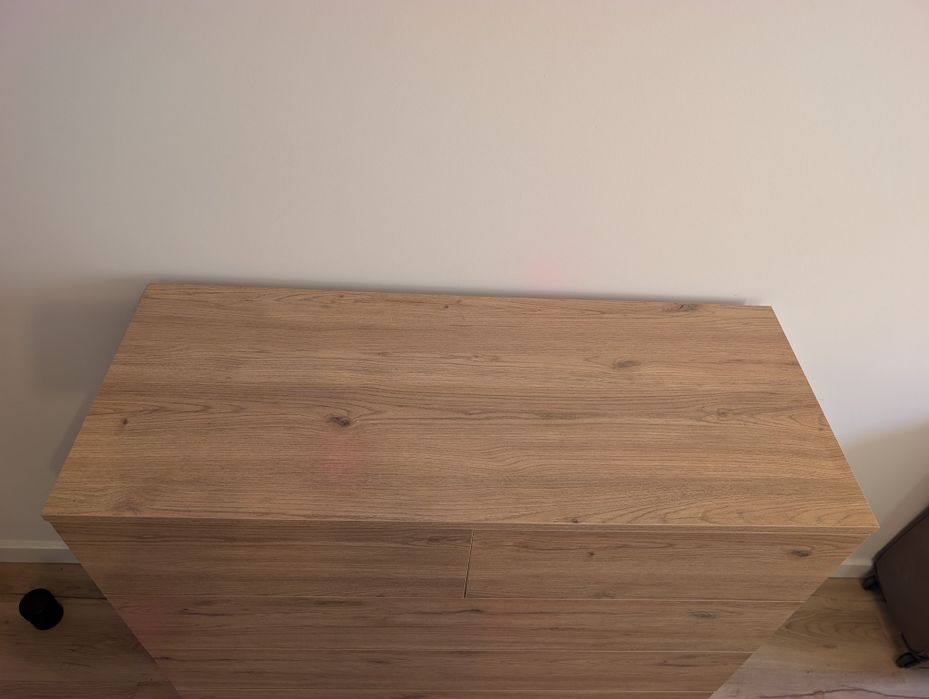 Cómoda natural com 5 gavetas – já montada – 140€ (negociável)