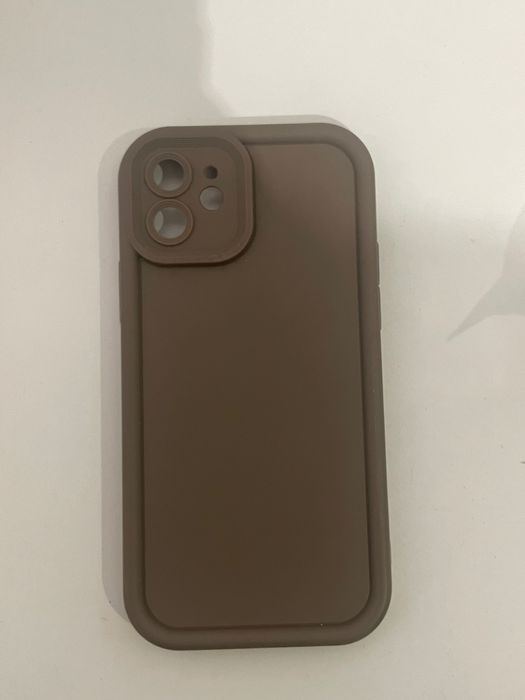 Etui case Iphone 12 brązowy