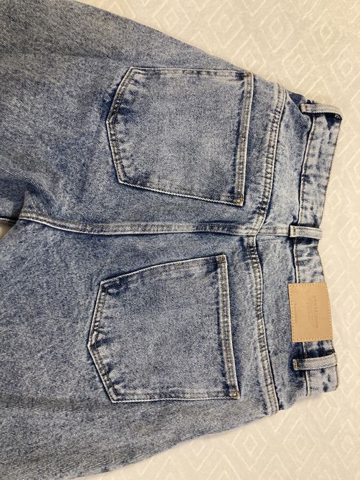 Jeansy mom w rozmiarze 36