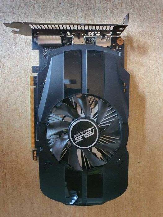 Видеокарта ASUS GTX1050Ti 4 Гб GDDR5 без доп питания, отл сост.