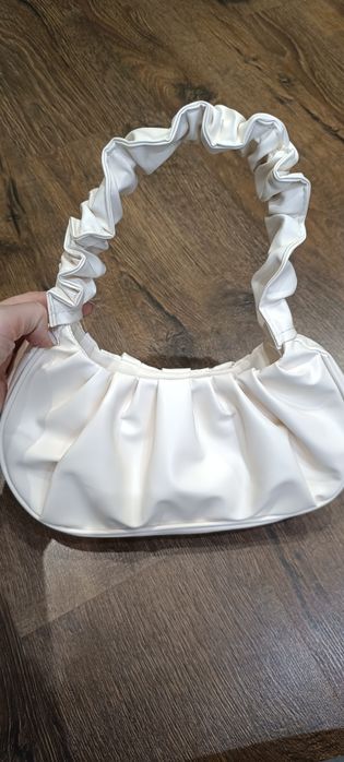 Сумочка жіноча біла