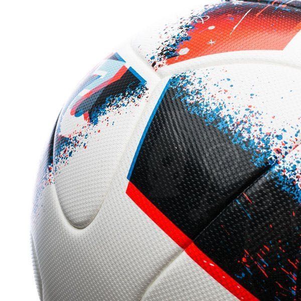 Bola oficial da final do Euro 2016 Adidas Fracas