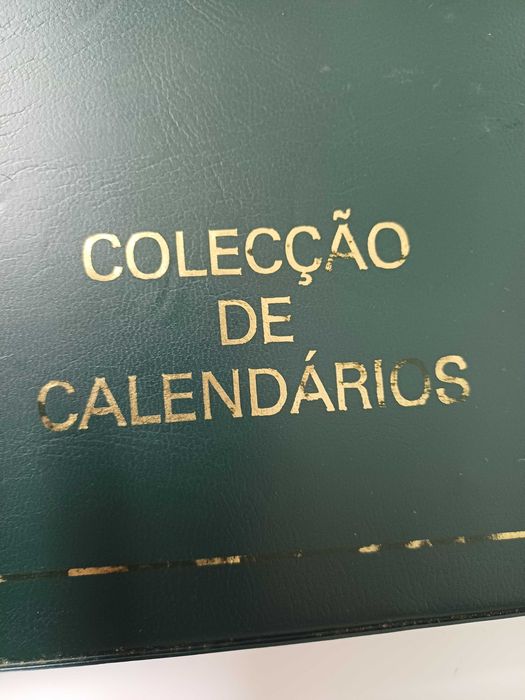 Álbum com coleção de calendários 597 unidades