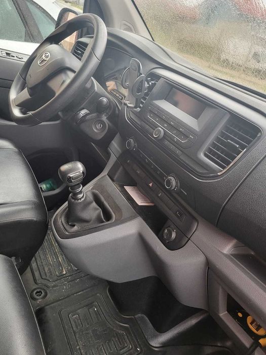 Toyota Proace Van L2 2.0D 120CV 2017 como nova
