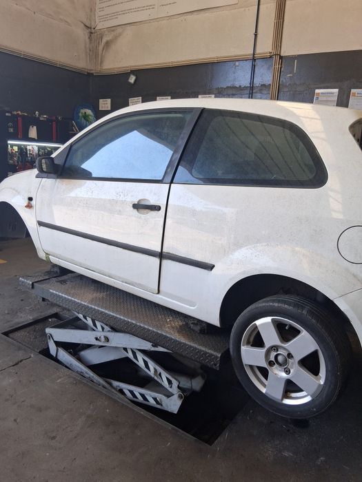 Ford Fiesta para peças