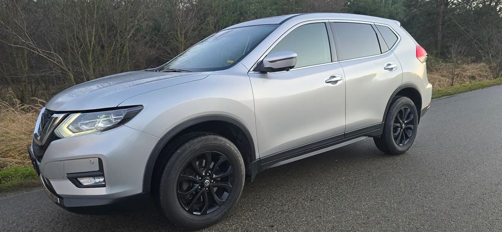 Nissan X-Trail Nissan X-Trail 1.3 DIG-T • Automat • 7 miejsc •