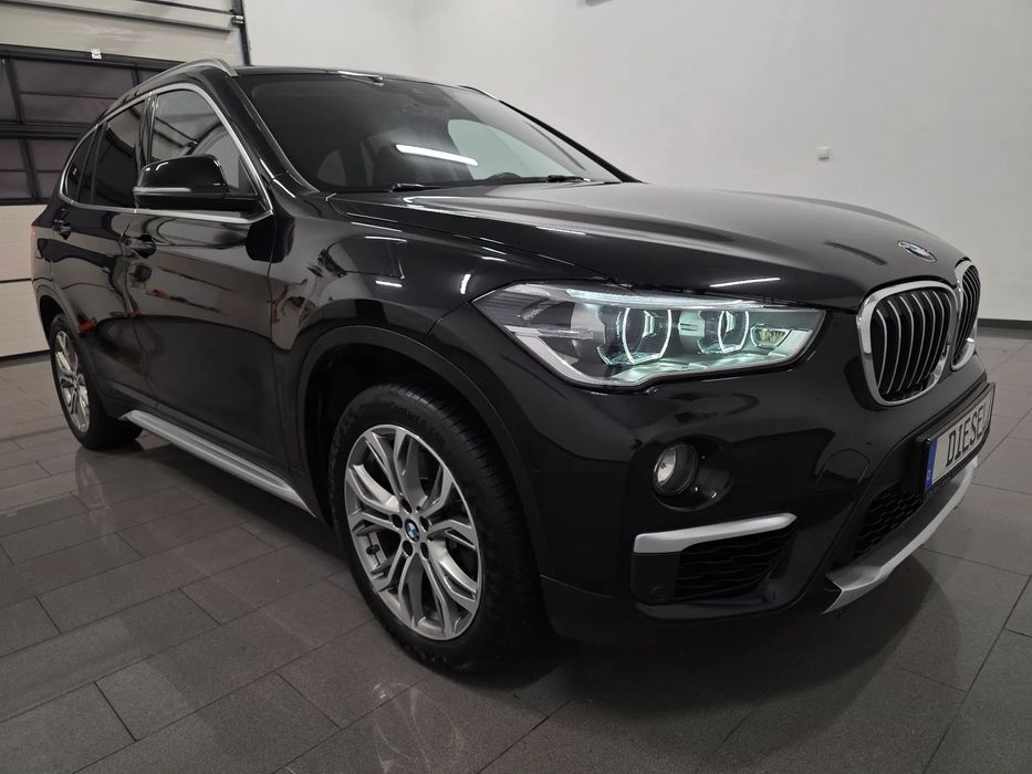 BMW X1 190KM M Pakiet Biledy Neon Skóry Navi DVD PDC OPS Kamera Ambilight Ful