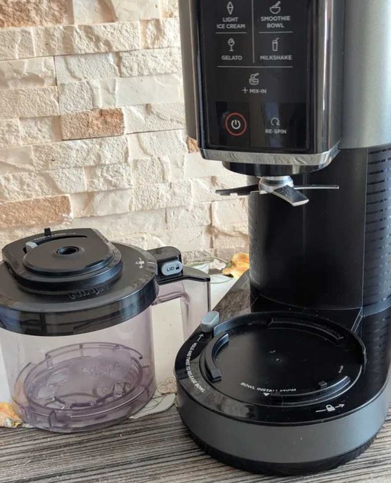 Морозивниця Ninja CREAMi  NC300EU