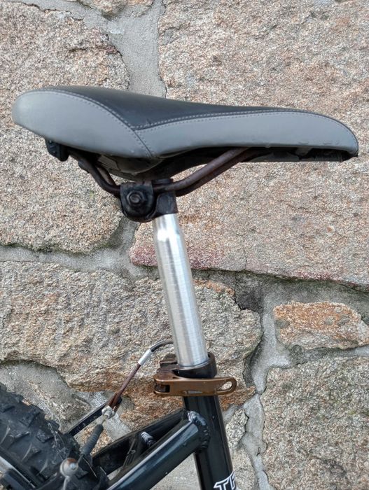 Bicicleta para mulher um criança