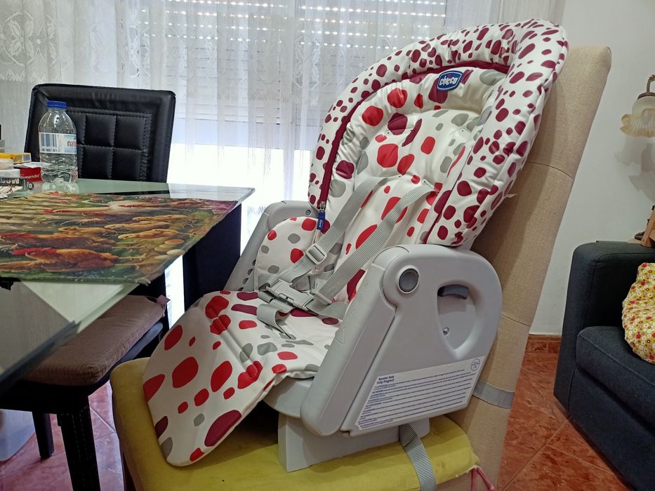 Cadeira de papa refeição Chicco para bebé casa quarto apartamento vivenda carro.