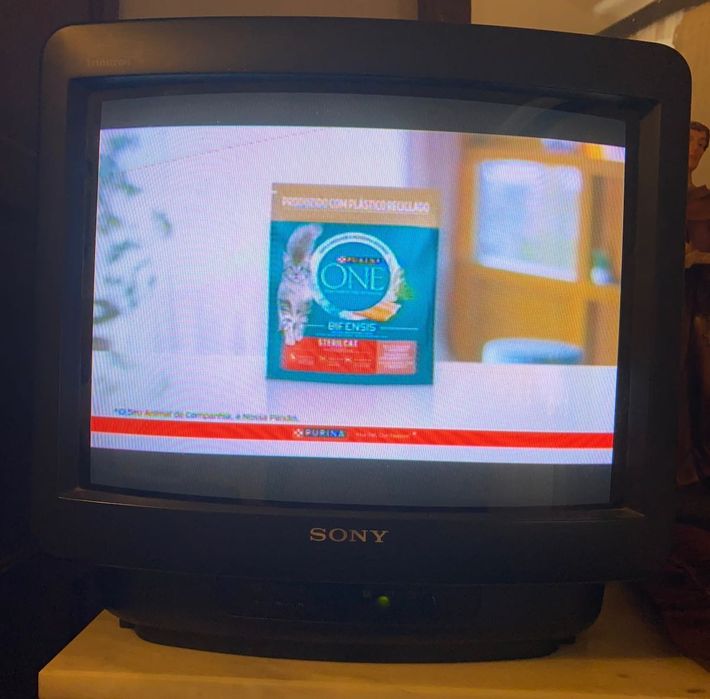 Televisão Vintage Sony Trinitron KV-M1400E