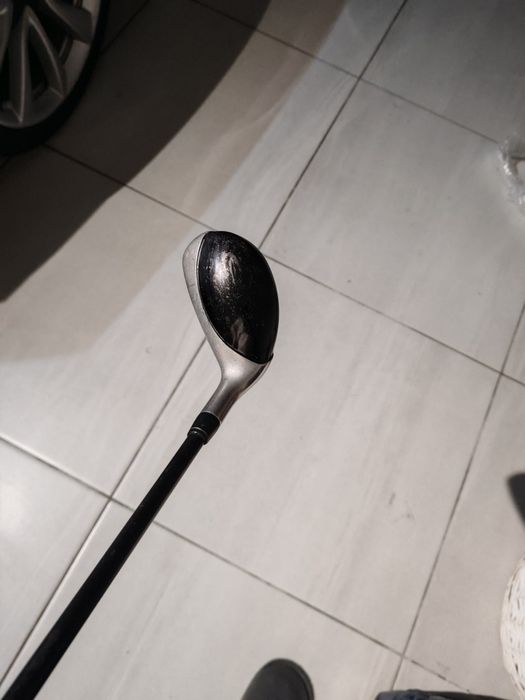 Híbrido TaylorMade rescue 4