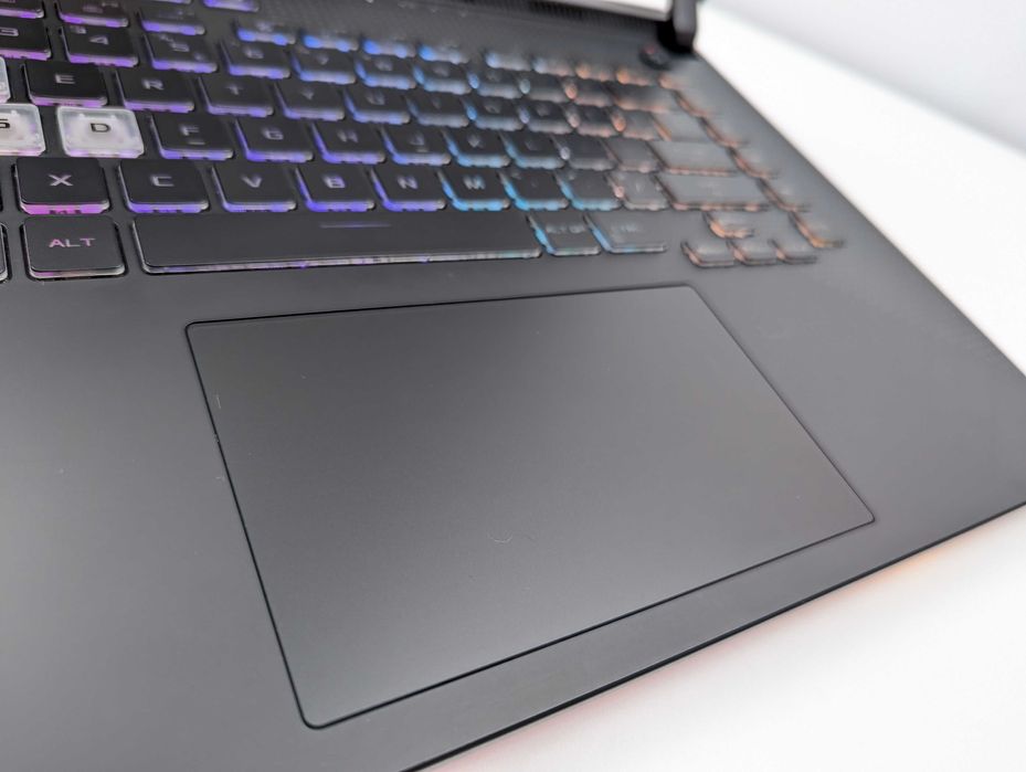 LAPTOP GAMINGOWY Asus ROG Strix RTX 3050 Ryzen 7 4800H 144hz