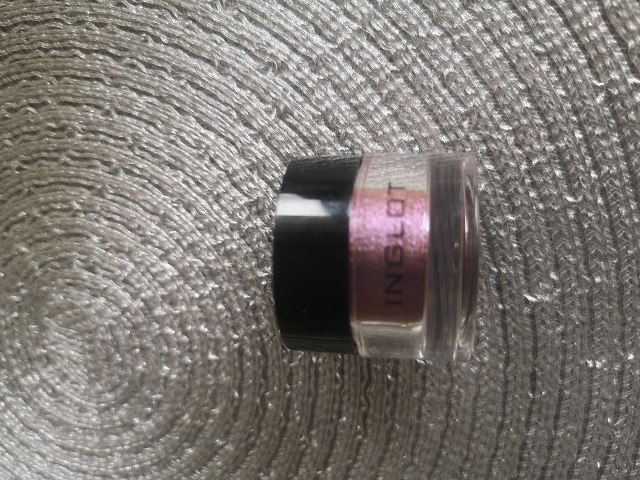 Cień pigment sypki Inglot 120 fiolet