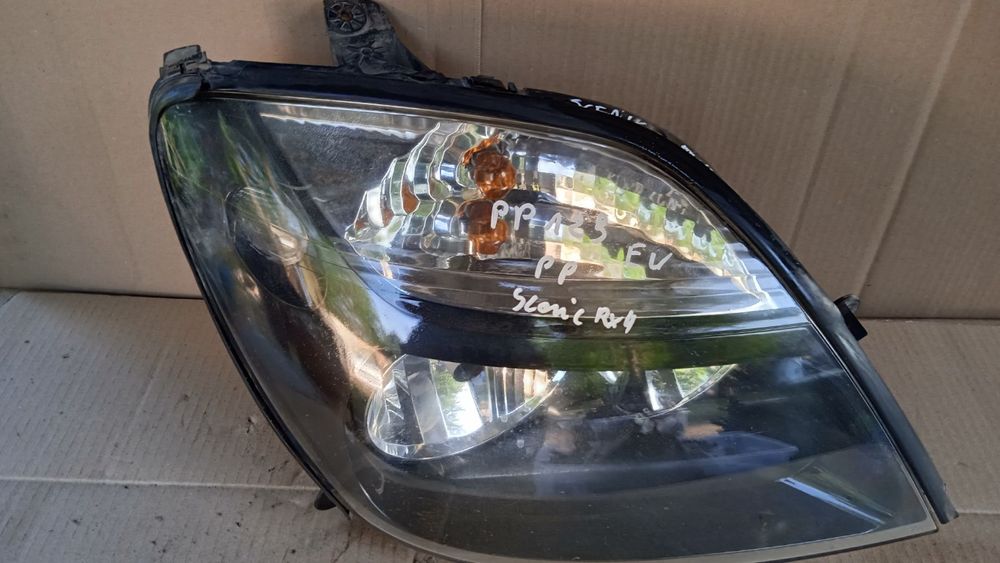 Renault Scenic I Rx Lampa Przód Prawa  Eu