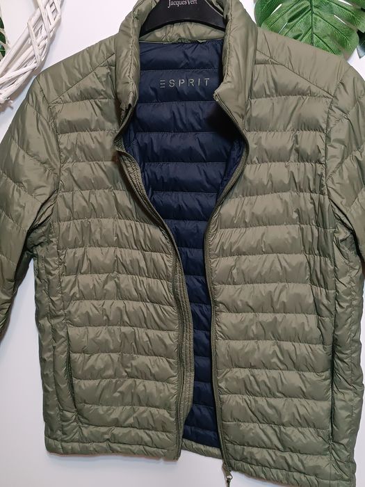 Брендова куртка  Esprit.  Р 48 . Пух-перо